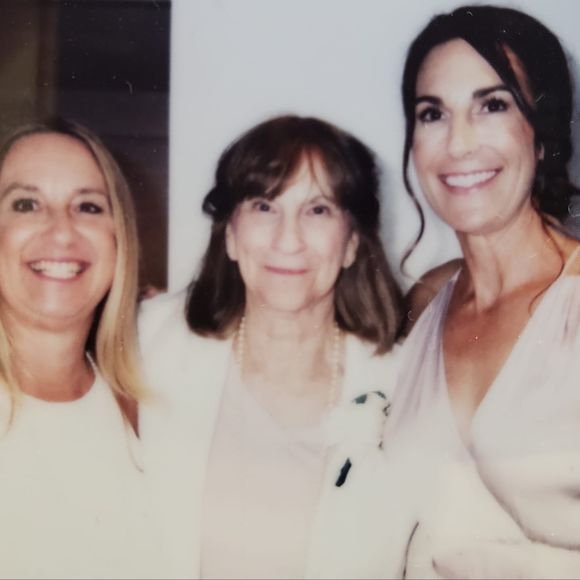 Meet your Posher, Candace - Picture 1 of 1